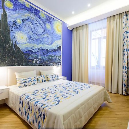 Vip Апартаменти Ван Гог На Площі Ринок Lviv Eksteriør billede